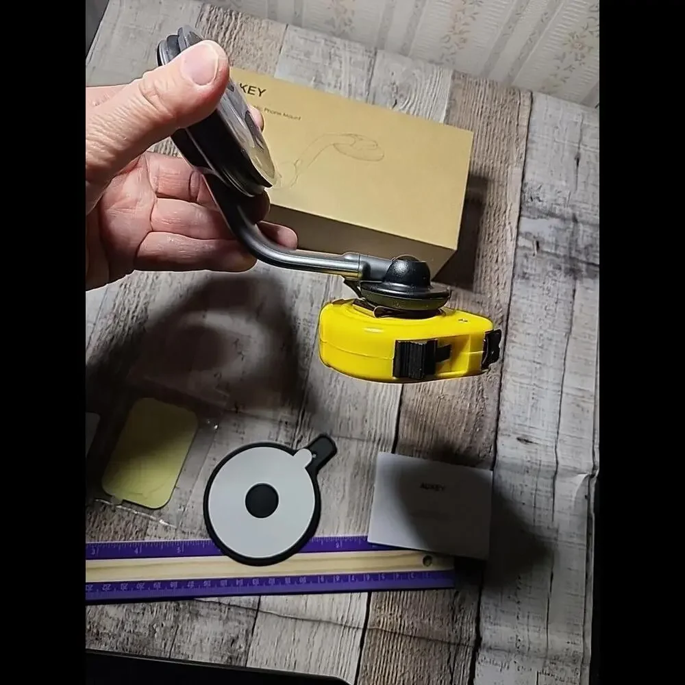 Aukey HD-C49 Car Magnetic Phone Mount. Very Strong Magnet.